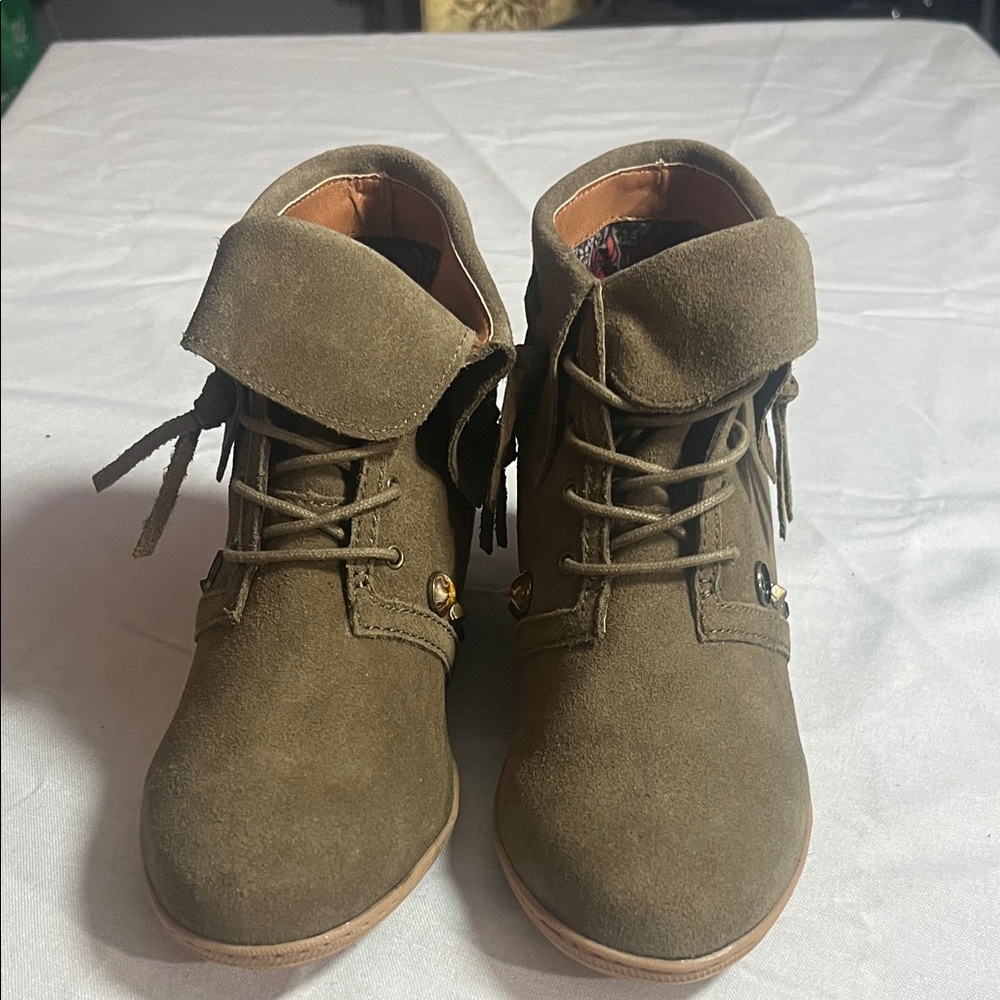 DV by Dolce Vita Brown Lace-Up Ankle Boots